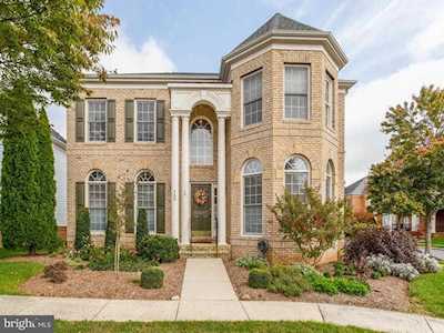 760 Pearson Point Place Annapolis, MD 21401