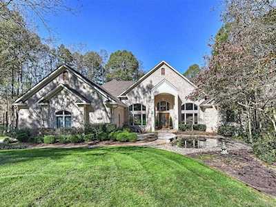 2023 Sandy Pond Ln Waxhaw, NC 28173