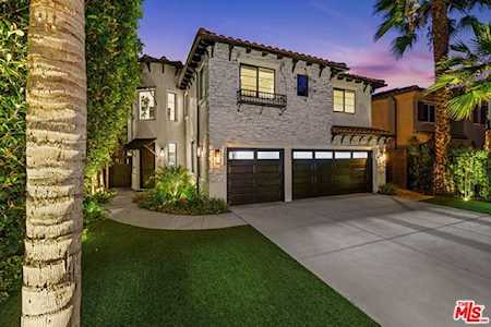 14728 Huston Street Sherman Oaks, CA 91403