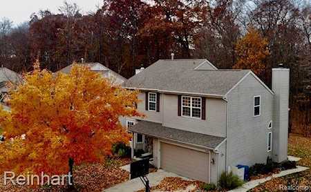 1655 Andover Blvd Hartland Twp, MI 48843