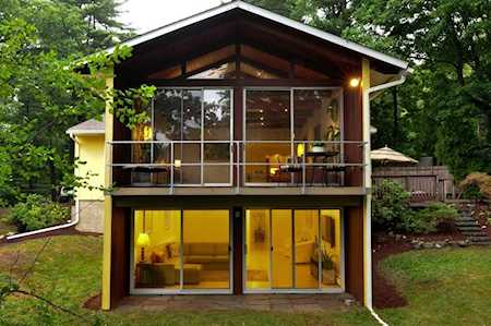 552 Concord Ave Lexington, MA 02421