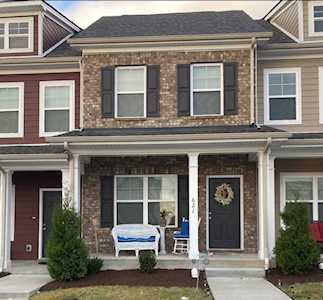 621 Bradburn Village Cir Antioch, TN 37013