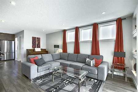 219 Legacy Mews SE Calgary, AB T2X 0W3
