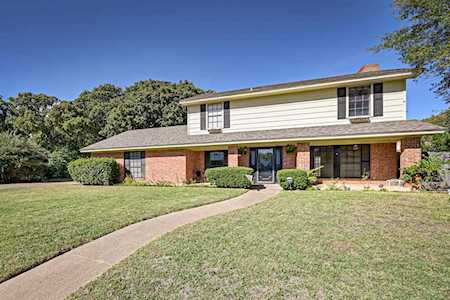 7605 Springcreek Court Fort Worth, TX 76112