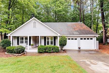 645 Wedgewood Dr Woodstock, GA 30189