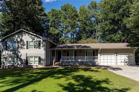 3487 Stratfield Dr NE Brookhaven, GA 30319