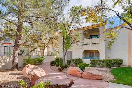 8452 Boseck Dr #154 Las Vegas, NV 89145