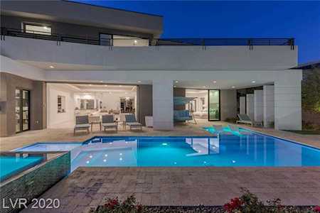 51 Drifting Shadow Way Las Vegas, NV 89135
