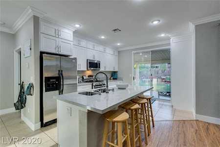 757 Wigan Pier Dr Henderson, NV 89002