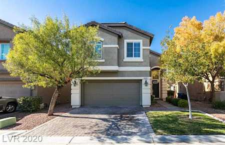 6203 Whitelion Walk St Las Vegas, NV 89148