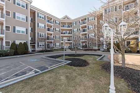 989 East St #205 Dedham, MA 02026
