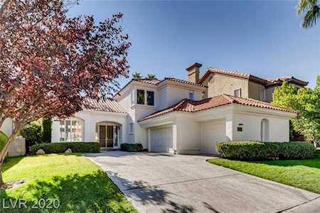 8733 Double Eagle Dr Las Vegas, NV 89117