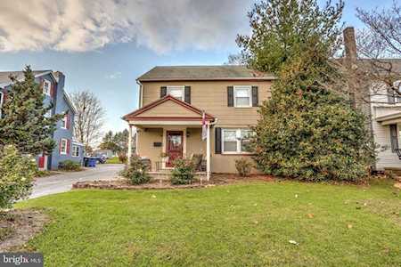 547 E Main St New Holland, PA 17557