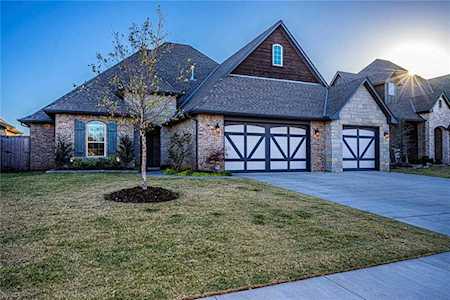 2324 Merlot Ct Edmond, OK 73012