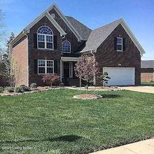 284 Persimmon Dr Mt Washington, KY 40047
