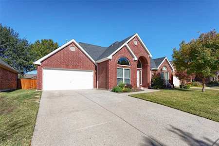 8516 Falconet Circle Mckinney, TX 75072