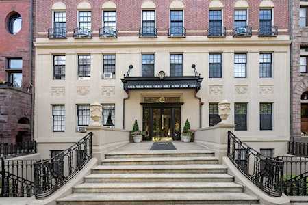 180 Commonwealth Ave #18 Boston, MA 02116