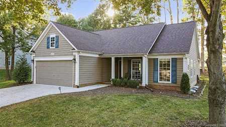 16115 Farmall Dr Huntersville, NC 28078