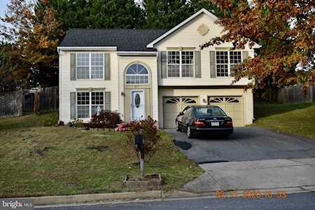 2215 Hampshire Dr Hyattsville, MD 20783