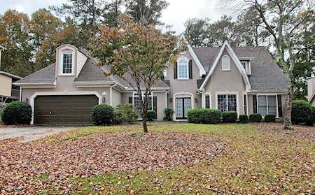 1870 Broadwell Oaks Dr Alpharetta, GA 30004