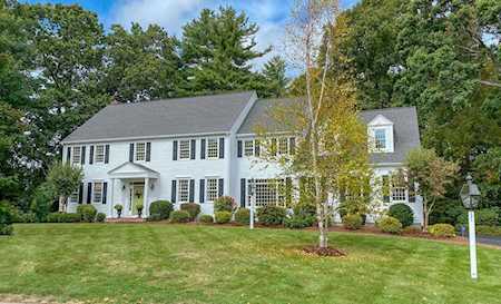 3 Inness Circle Medfield, MA 02052