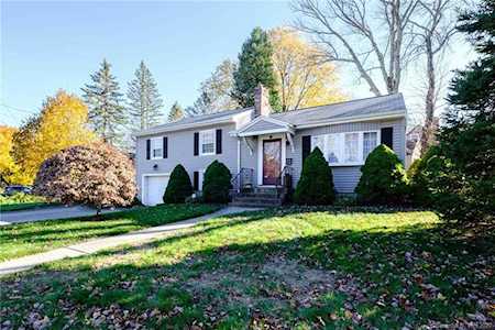 44 Daltonwood Drive Waterbury, CT 06708