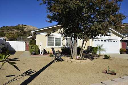 14562 Dehia Street Poway, CA 92064