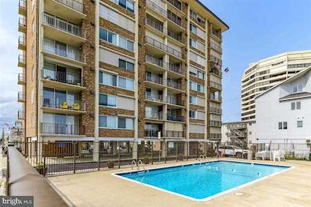4 84th St #5A Ocean City, MD 21842