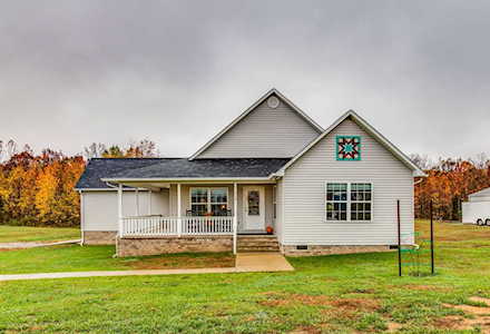 358 Sunshine Ln Summertown, TN 38483