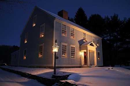 19 Brookfield Road Brimfield, MA 01010
