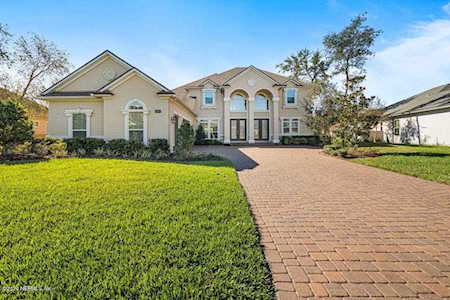 836 Dorchester Dr St Johns, FL 32259