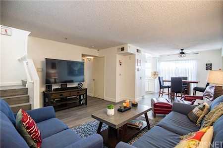 8834 Burnet Avenue #13 North Hills, CA 91343