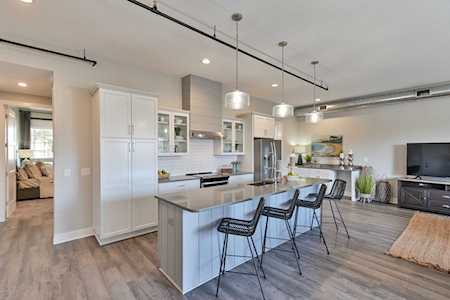 218 Mulberry St #218 Jeffersonville, IN 47130