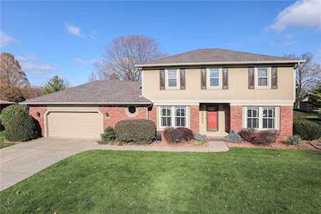 1530 Secretariat Ln Indianapolis, IN 46217