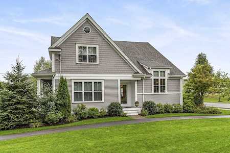 8 Sandstone Dr #8 Medway, MA 02053