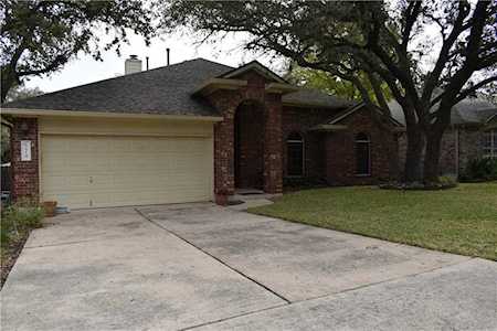 5814 Pecanwood LN Austin, TX 78749