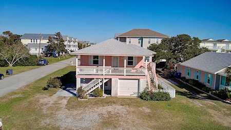 106 Ocean Boulevard Carolina Beach, NC 28428