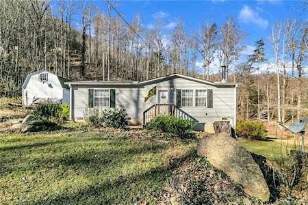 89 Johnny Marlow Rd Fairview, NC 28730