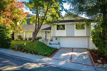 5446 Pineridge Drive La Crescenta, CA 91214
