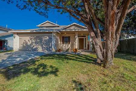 2502 Turtle River DR Leander, TX 78641