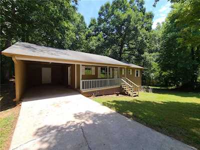 1737 Country Park Way Lawrenceville, GA 30043