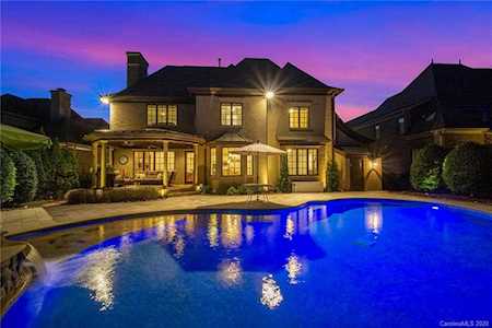 20618 Queensdale Dr Cornelius, NC 28031