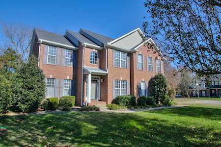 6400 Holly Trace Ct Nashville, TN 37221