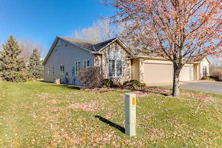 927 Evergreen Court Vadnais Heights, MN 55127
