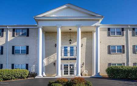 341 El Conquistador Pl #341 Louisville, KY 40220