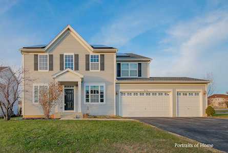 501 Leesburg St Oswego, IL 60543