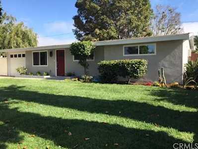 649 Ross Street Costa Mesa, CA 92627