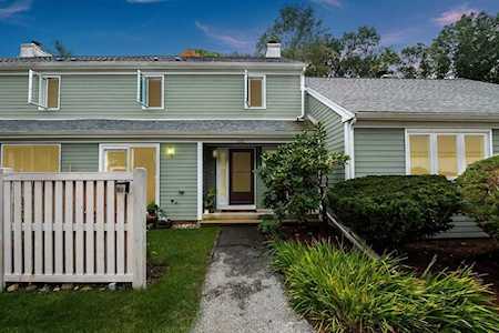 102 Fifer Ln #102 Lexington, MA 02420