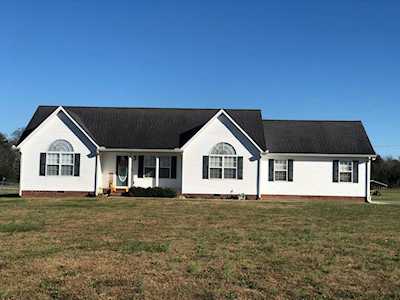 151 Hazelnut Ln Unionville, TN 37180