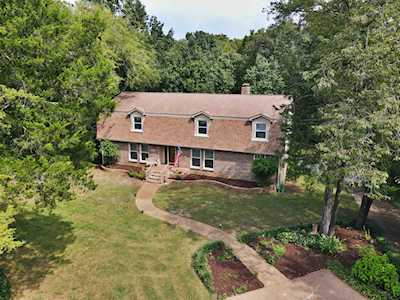 1906 York Ct Murfreesboro, TN 37129